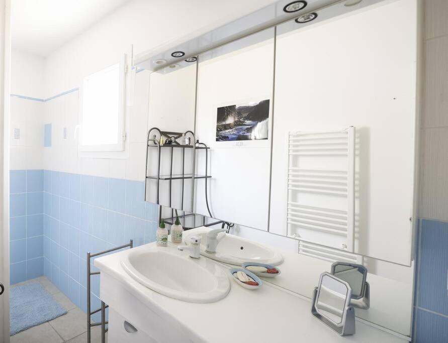 Villa Calme Avec Piscine A Greoux Extérieur photo