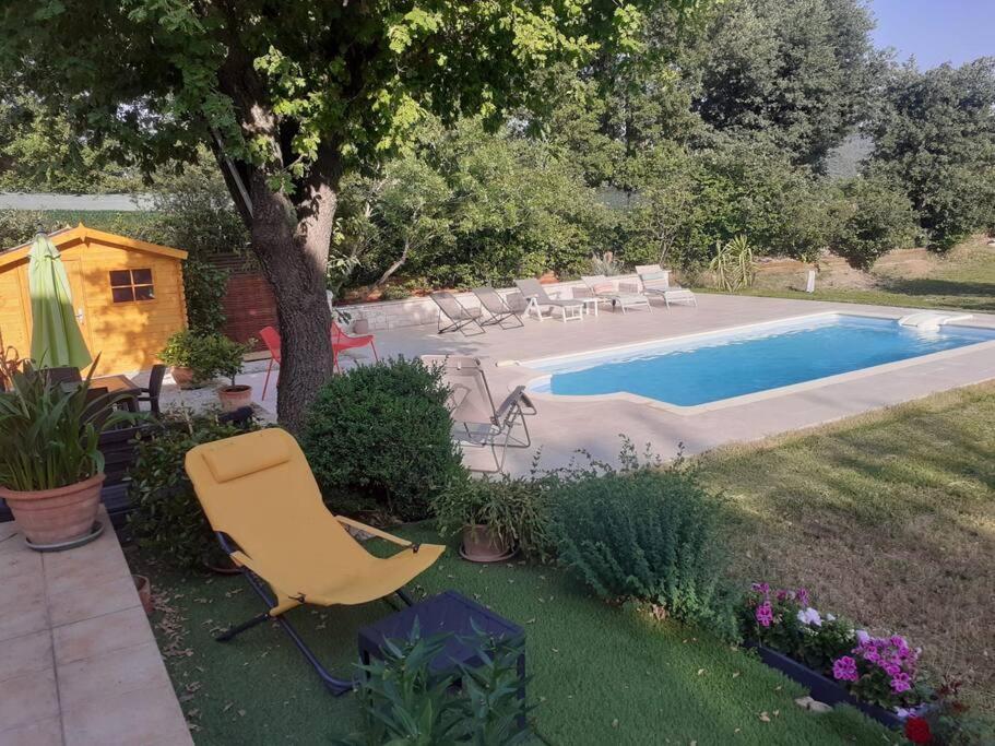 Villa Calme Avec Piscine A Greoux Extérieur photo