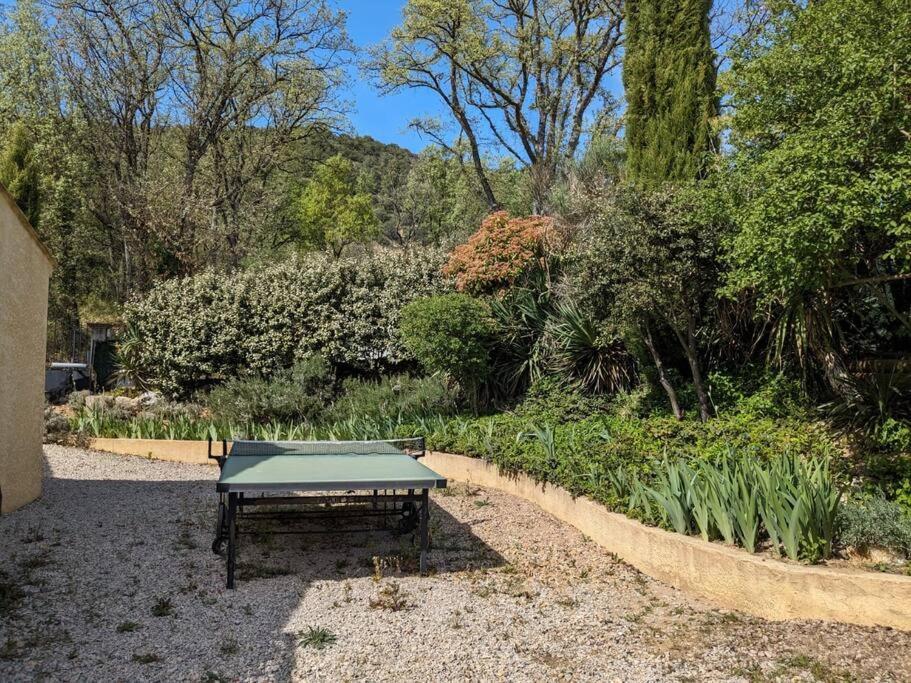 Villa Calme Avec Piscine A Greoux Extérieur photo